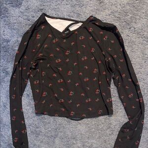 Black Floral Crop Top with Open Back and Long Sleeves